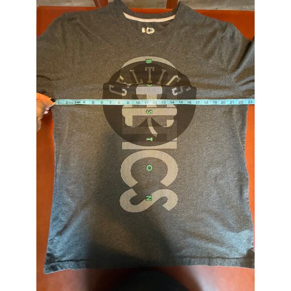 NBA Boston Celtics Ultra Game XL Grey T-Shirt 49 - Picture 3 of 7